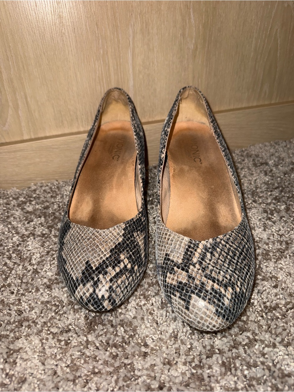 Vionic Antonia Women’s 8.5 Snakeskin Print Wedge Pumps Comfort Shoes